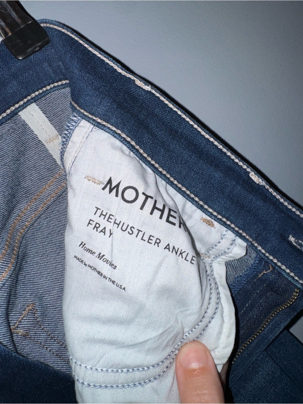 Mother The Hustler Ankle Fray Jeans in Home Movie - Picture 11 of 14